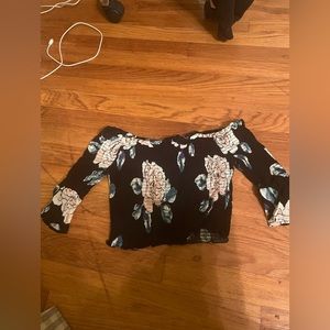 Summer off the shoulder cropped shirt